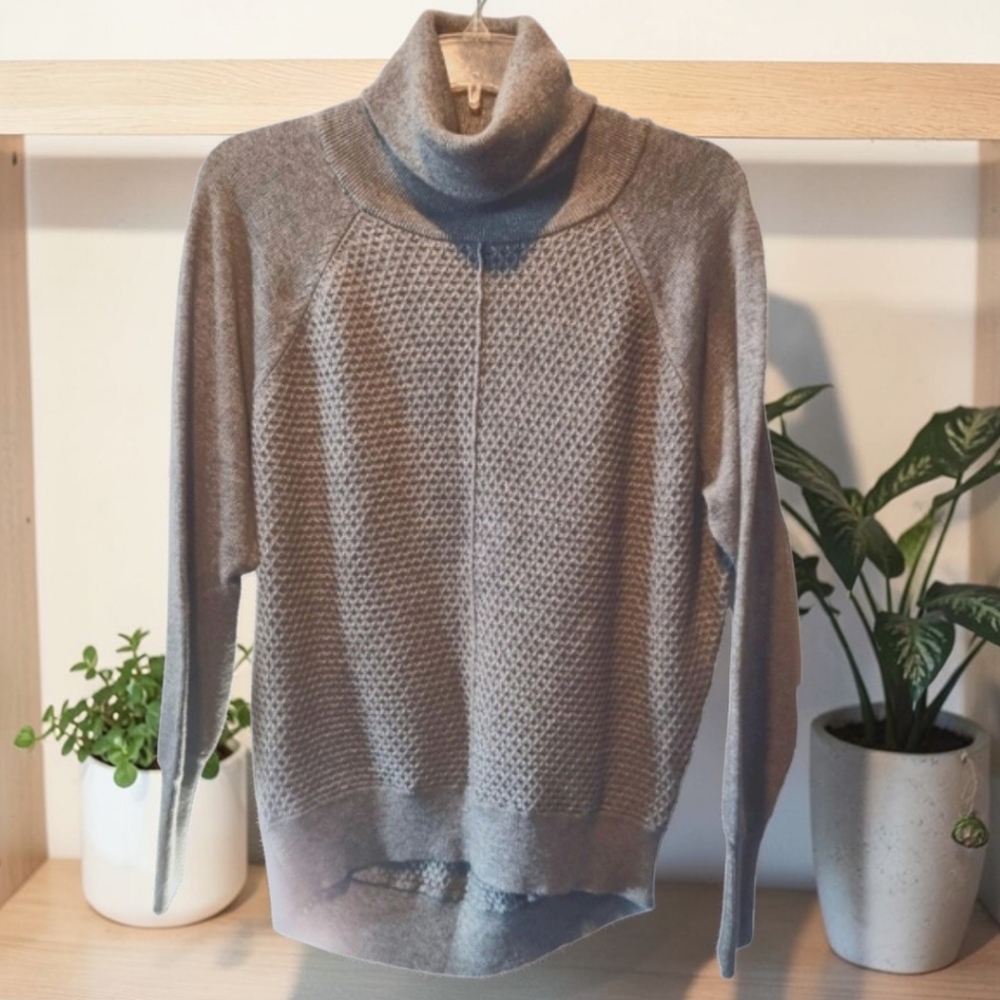 GAP Heather Gray Extra Fine Merino Wool Blend Knit High Low Oversized Sweater